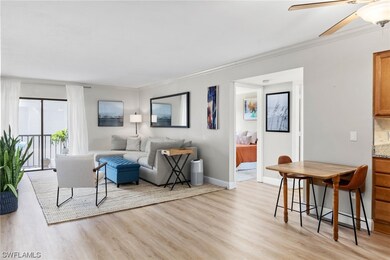 12471 Mcgregor Blvd unit 27, Fort Myers, FL 33919 - photo 2