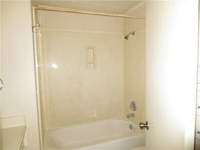 Master Bath/Spa.