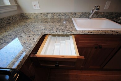 33 Walker St unit 2, Somerville, MA 02144 - photo 7