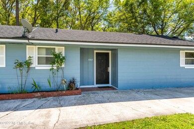 6464 Lucente Dr, Jacksonville, FL 32210 - photo 5