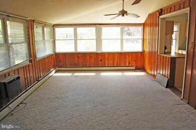 4967 Lerch Dr, Shady Side, MD 20764 - photo 3