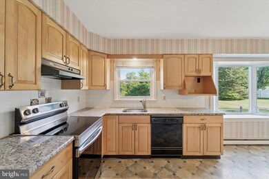 3154 Cloverly Dr, Furlong, PA 18925 - photo 7