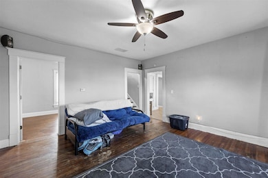 908 W 3rd St, Vinton, IA 52349 - photo 3