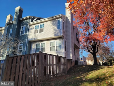 6617 Medinah Ln, Alexandria, VA 22312 - photo 2