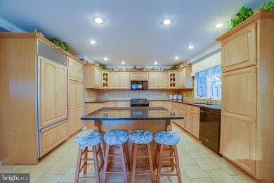 18 Exeter Ct, Princeton, NJ 08540 - photo 7