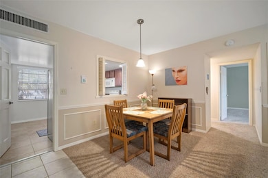 10352 Carrollwood Ln unit 195, Tampa, FL 33618 - photo 5