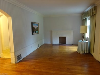 3331 Altamont Ave, Cleveland, OH 44118 - photo 2