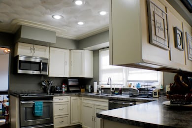 6581 Squire Ln, Loves Park, IL 61111 - photo 6