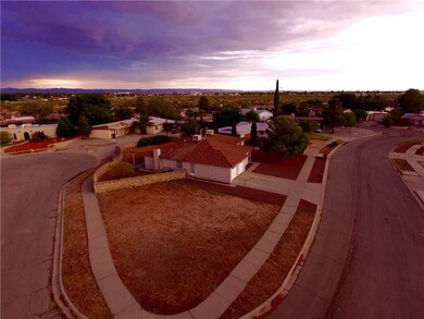 16004 Keno Dr, Horizon City, TX 79928 - photo 2