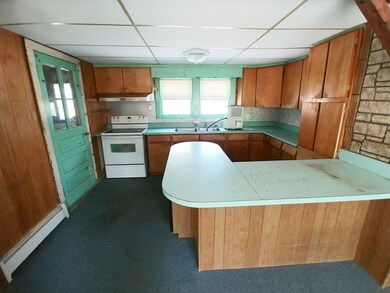 203 Apremont Hwy, Holyoke, MA 01040 - photo 4