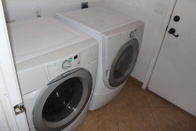 961 N Albert Dr, Chandler, AZ 85226 - photo 5