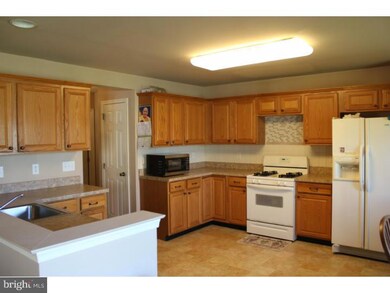 15 Hemingway Ln, Columbus, NJ 08022 - photo 4