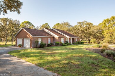 1439 S River Oaks Dr, Blackshear, GA 31516 - photo 4