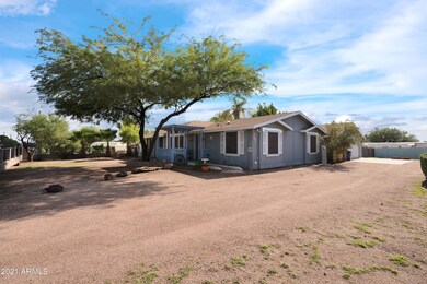 696 Cedar - 03Exterior