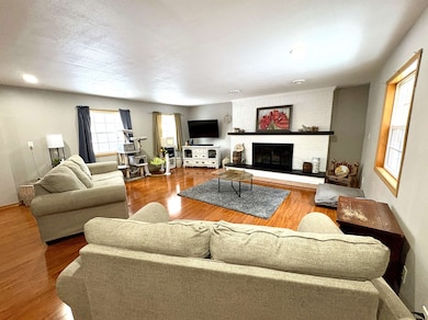 454 Shady Ln, Wisconsin Rapids, WI 54494 - photo 6