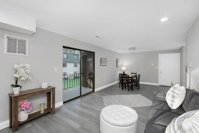 7 Greenbriar Dr unit 202, North Reading, MA 01864 - photo 6