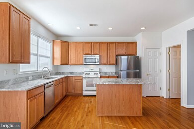 8183 Cobble Pond Way, Manassas, VA 20111 - photo 6