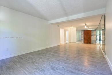 1655 NE 115th St unit 7B, Miami, FL 33181 - photo 5