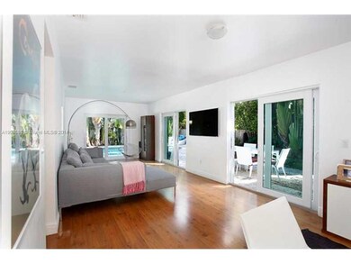 Den/Family/Great Room