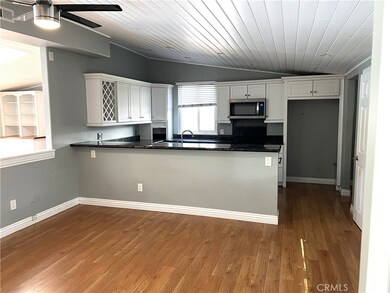 208 Dartmouth Place, Costa Mesa, CA 92626 - photo 7