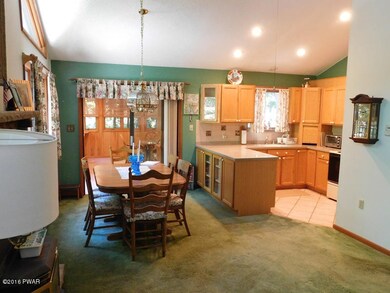 114 Stallion Dr, Lords Valley, PA 18428 - photo 4