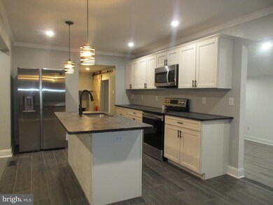 913 Linfield Rd, Newark, DE 19713 - photo 7