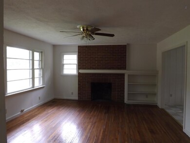 914 Mcarthur St, Manchester, TN 37355 - photo 2