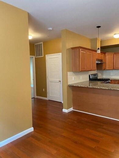 25 Cottage St unit 4, Newark, NJ 07102 - photo 4