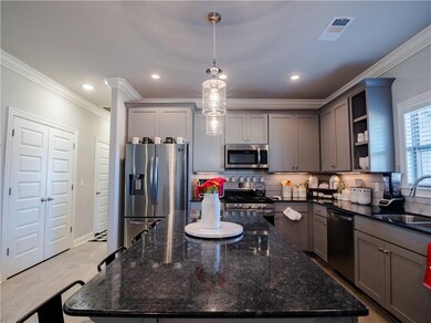 1298 River Oaks St, Elkins, AR 72727 - photo 6