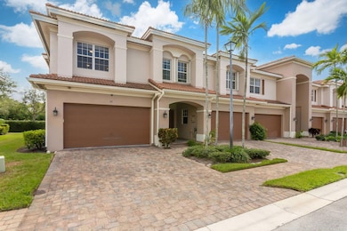 47 Lancaster Rd, Boynton Beach, FL 33426 - photo 2