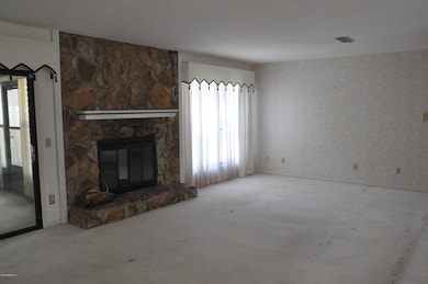 7232 Holiday Hill Cir N, Jacksonville, FL 32216 - photo 4