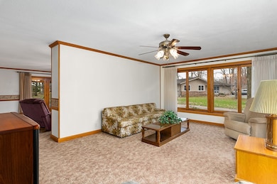 804 Hickory Hill Dr, Effingham, IL 62401 - photo 4