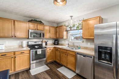 010_S - 824 Brevard Cir - 013