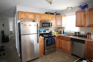 29 Crescent St unit 2, Wakefield, MA 01880 - photo 3