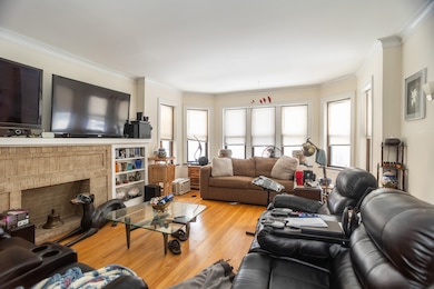 5834 N Maplewood Ave, Chicago, IL 60659 - photo 2