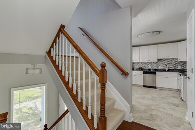 2475 Vineyard Ln, Crofton, MD 21114 - photo 3