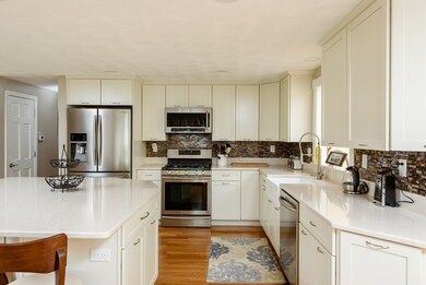 101 Captain Standish Dr, Abington, MA 02351 - photo 7