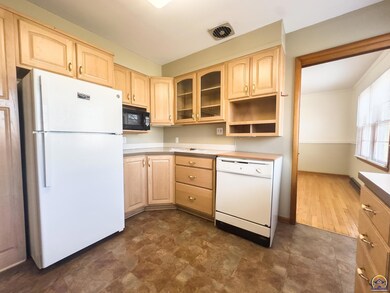 1520 Jarvis Dr, Manhattan, KS 66502 - photo 5