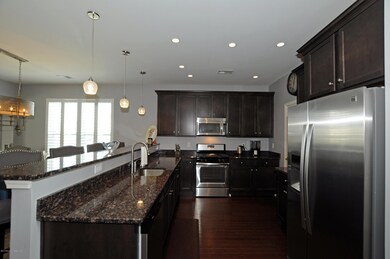 006_Side View Kitchen