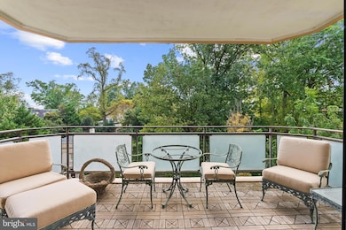 Shoreham West Cooperative unit 418, Washington, DC 20008 - photo 4