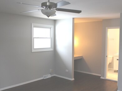 17319 Burr Oak Ln, Hazel Crest, IL 60429 - photo 6