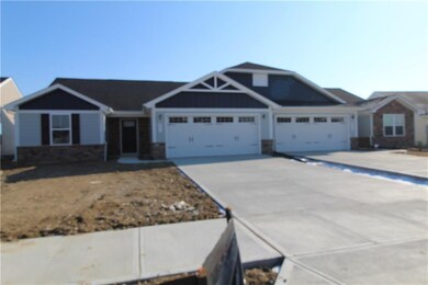 241 Kiawah Dr, Whiteland, IN 46184 - photo 2