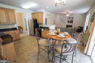 24175 Wheatherby Dr, Hollywood, MD 20636 - photo 6