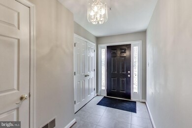 8735 Silent Ct, Odenton, MD 21113 - photo 3