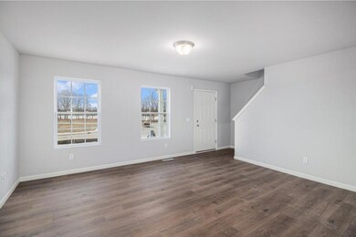 LOK028-i1810-Great Room2