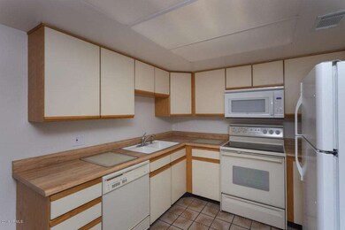 7940 E Camelback #404 Kitchen