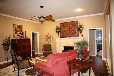 1207 1207 Luann Ln, Tyler, TX 75703 - photo 5