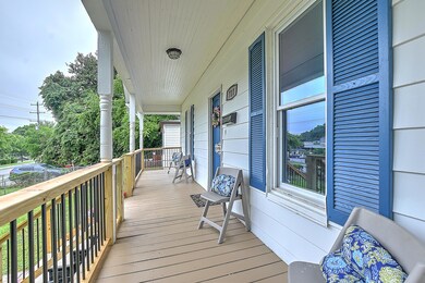 711 E Fairview-5