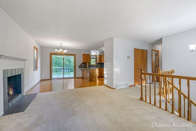 2719OldenburgCtNE-4