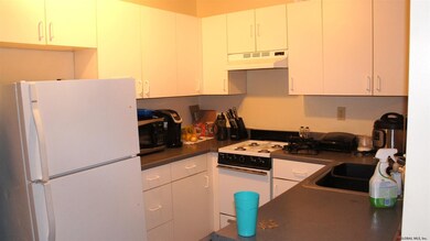 200 Lancaster St, Albany, NY 12210 - photo 2